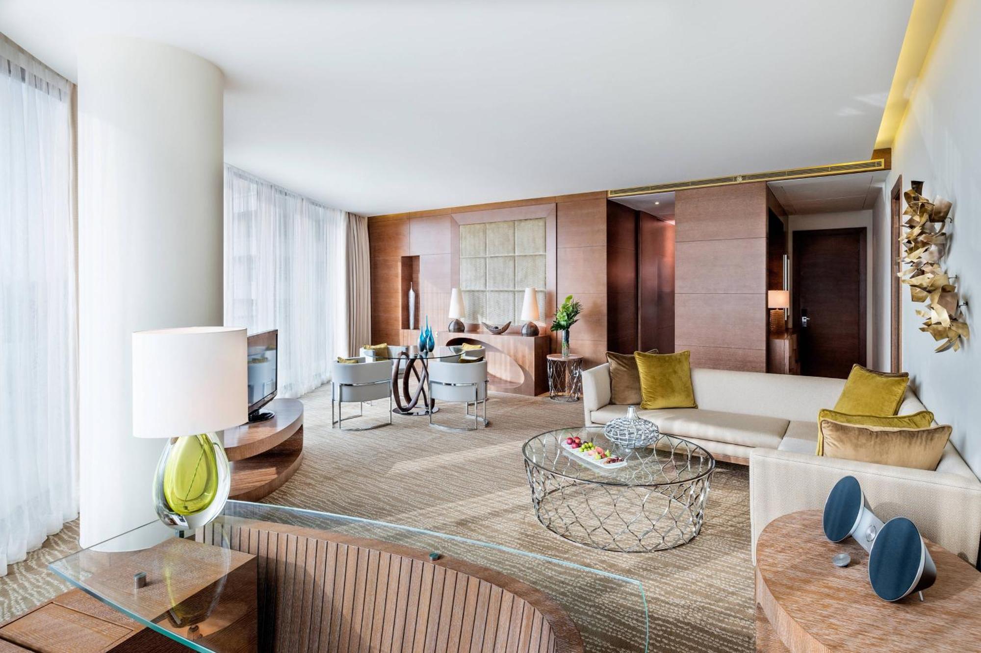 Jw Marriott Absheron Baku Hotel Exterior photo A suite at the Ritz-Carlton, DIFC