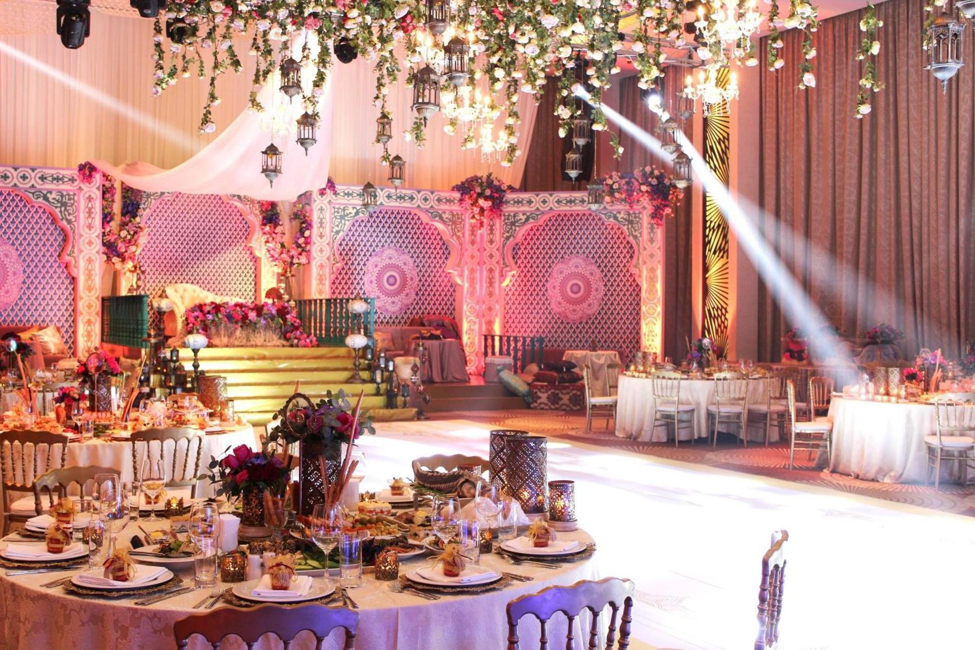 Jw Marriott Absheron Baku Hotel Exterior photo The ballroom at the Ritz-Carlton, Dubai